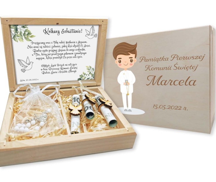 front pamiątka pierwszej komunii świętej różaniec w pudełku.jpg